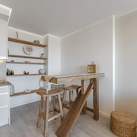 Ocean Garden Sunset & Sunrise - Heated Pool - Ac - Lounge Zone Daire