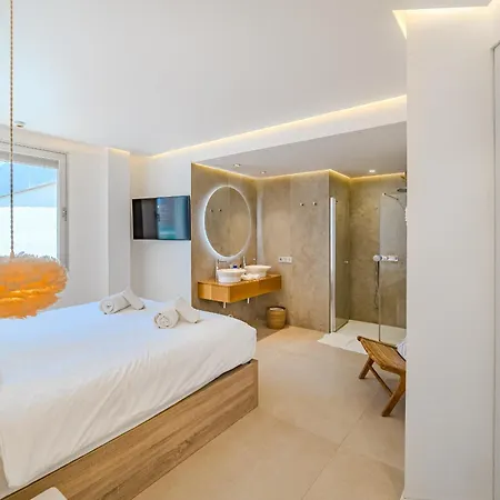 Daire Ocean Garden Sunset & Sunrise - Heated Pool - Ac - Lounge Zone *